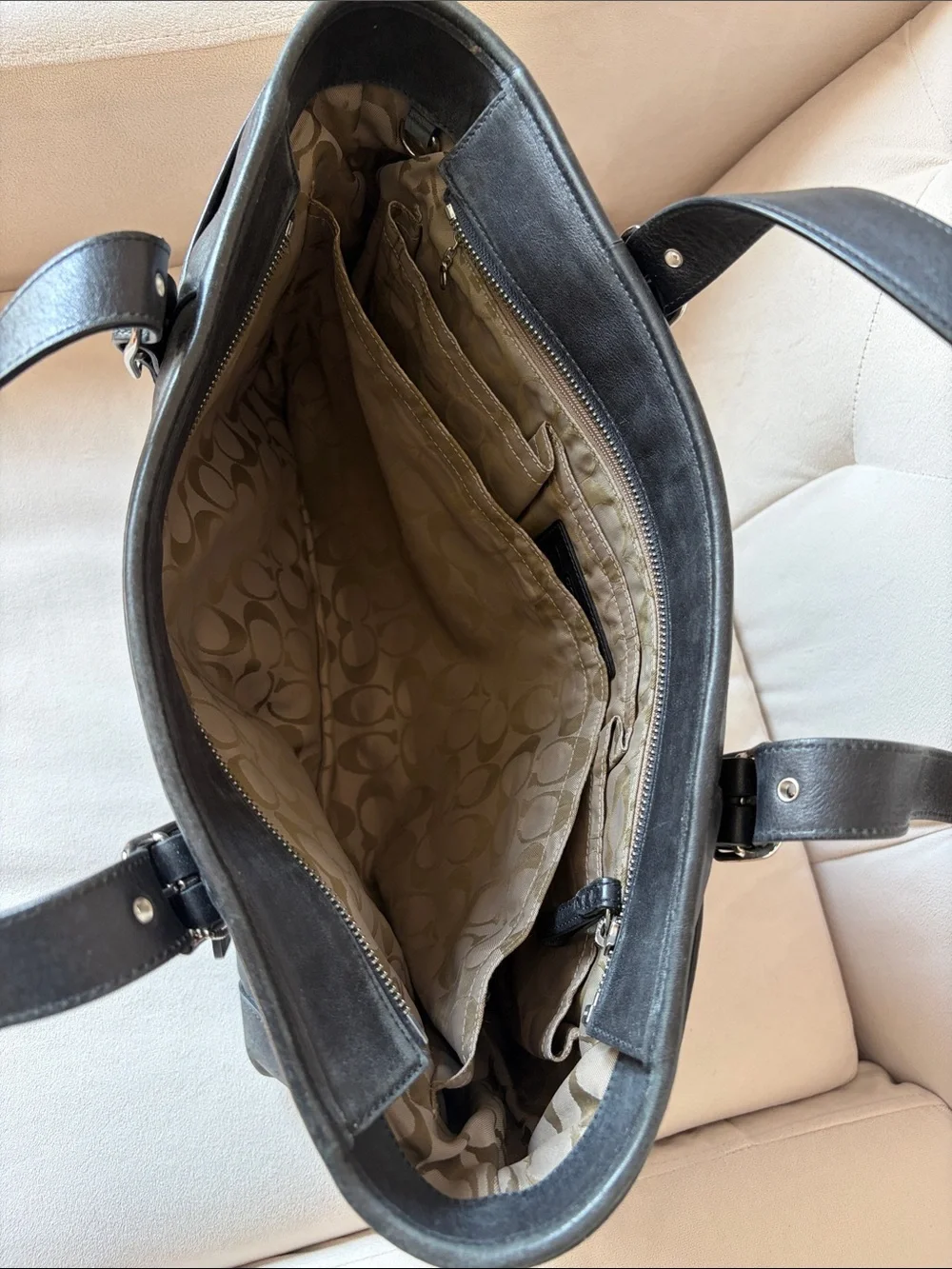 Coach elegant black